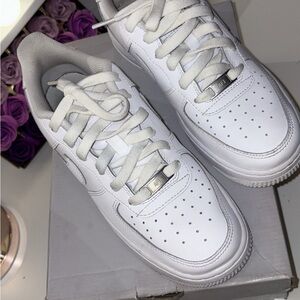 Nike Air Force 1 LE White Sneakers